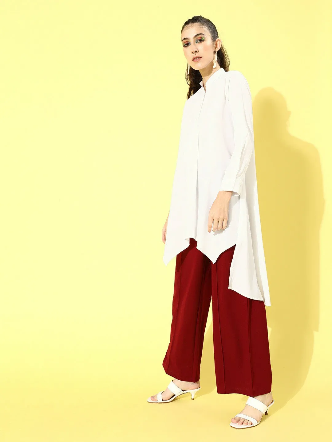 Berrylush Women Solid White Mandarin Collar High-Low Longline Top