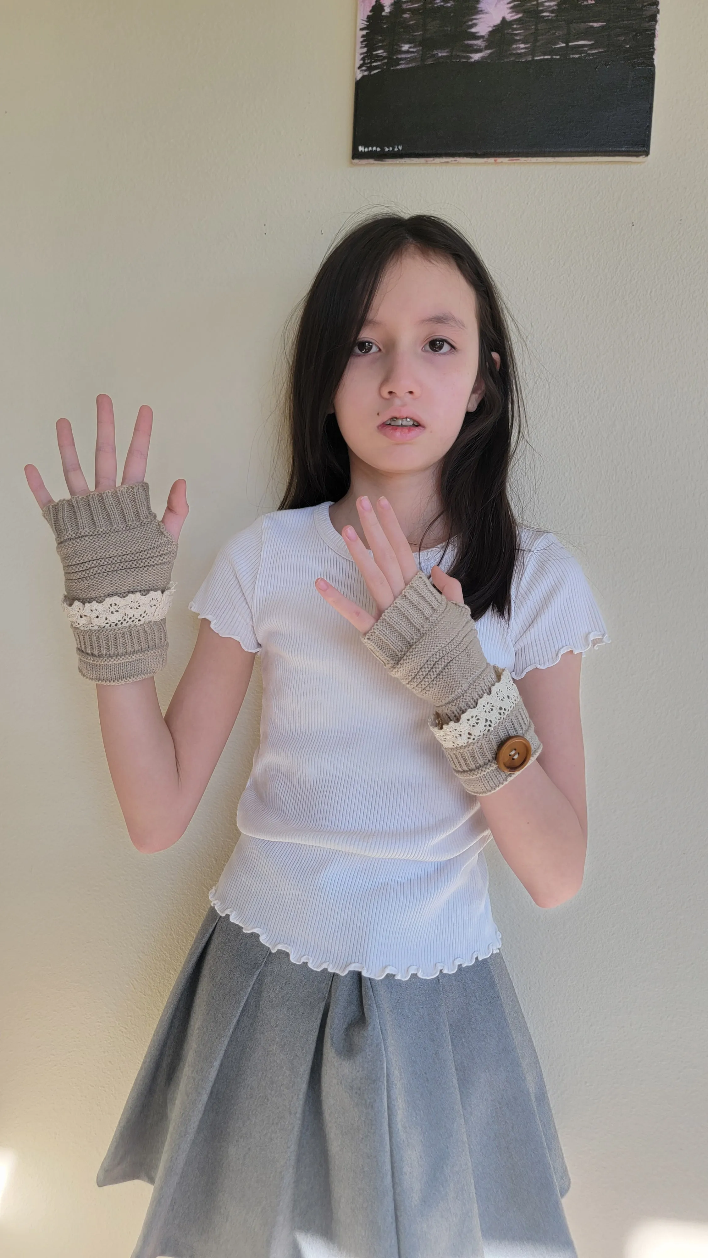 Womens Arm Warmers & Fingerless Gloves-Beige