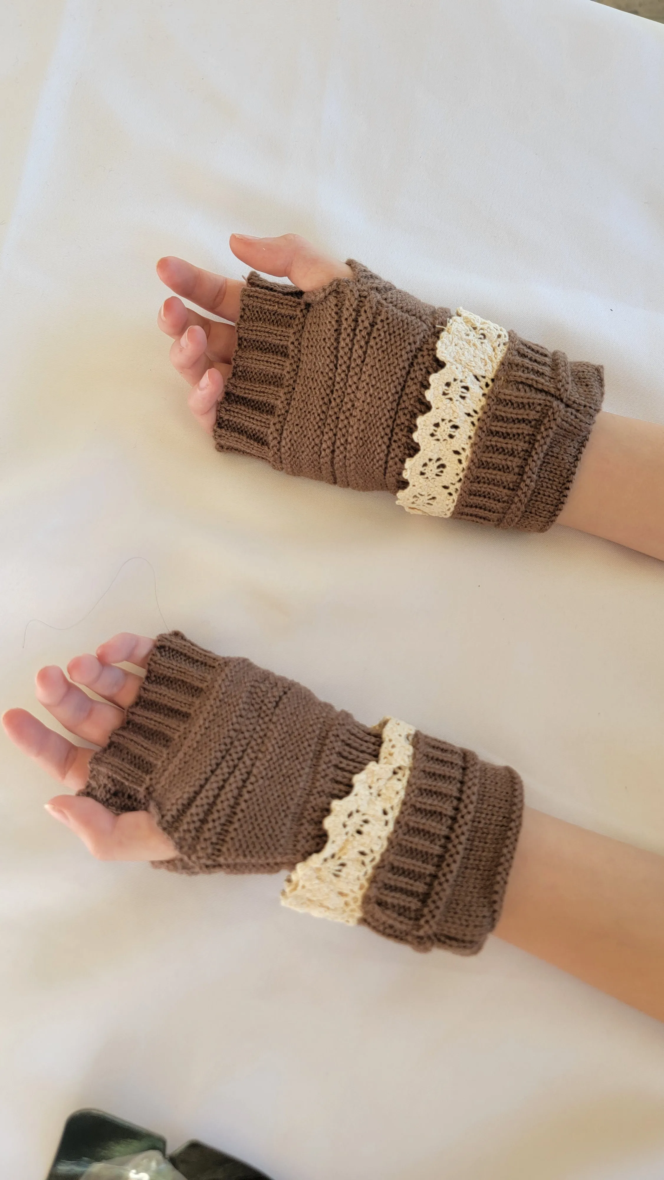 Womens Arm Warmers & Fingerless Gloves-Brown